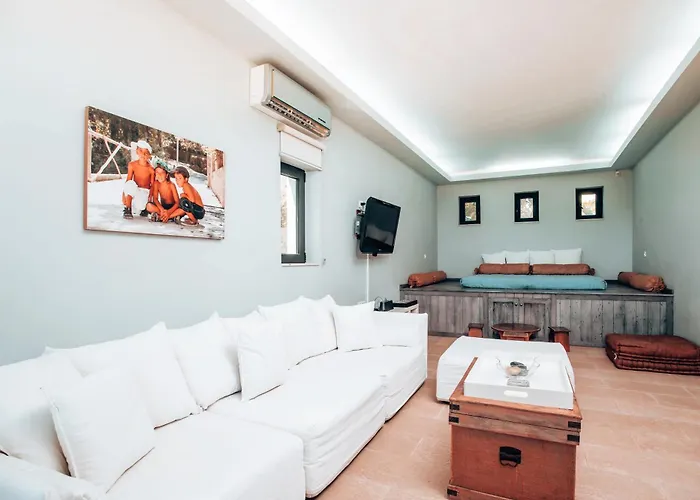 Villa Oneiro - Voted The In Rhodes, Greece! *