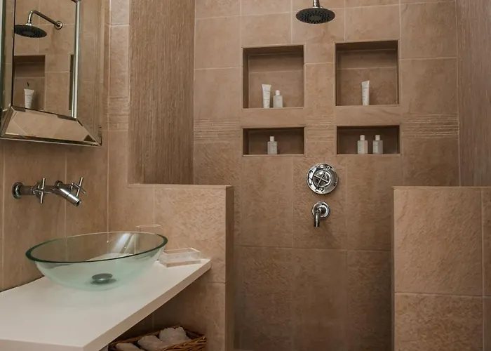 Oneiro - Voted The In Rhodes, Greece! Pefki