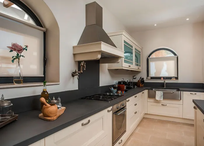 Oneiro - Voted The In Rhodes, Greece! Vilă